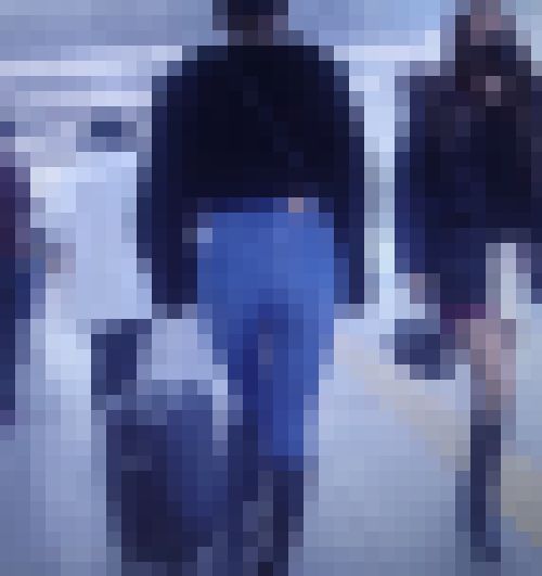 超神スタイルの極上美女がスキニーデニム履いてクビレ絶景からの美巨尻強調させて歩く姿がエロ過ぎる 画像