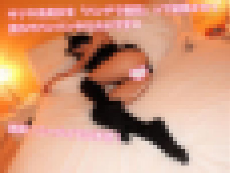 新星★ビッチギャルれなたんのTバックモロ見え撮影中に興奮した勃起おじさんが神テクオチンポ挿入 サンプル画像