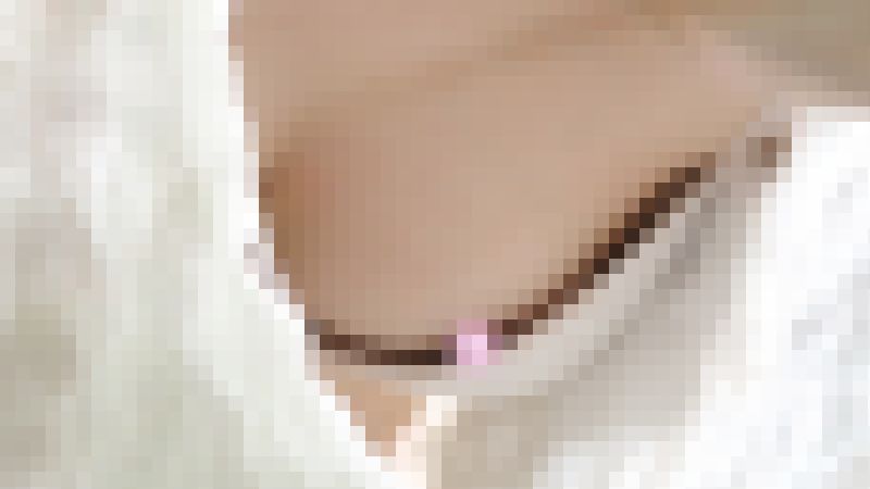 【集荷客胸チラ】スレンダー美女/美巨乳ズームしたら乳首まで丸見えでした【パンチラ/胸チラ】　サンプル画像3