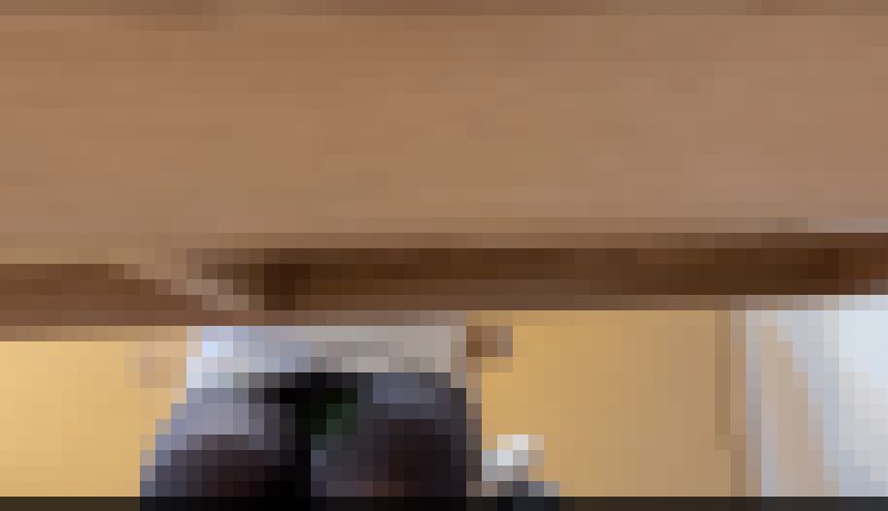 【パンチラ】スタイルの良い家庭教師の白パンチラ サンプル画像