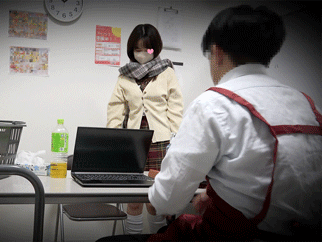 生意気J●お仕置きチカン。スーパーのバックヤードにて。【隠しカメラ編】～前編～ サンプル画像