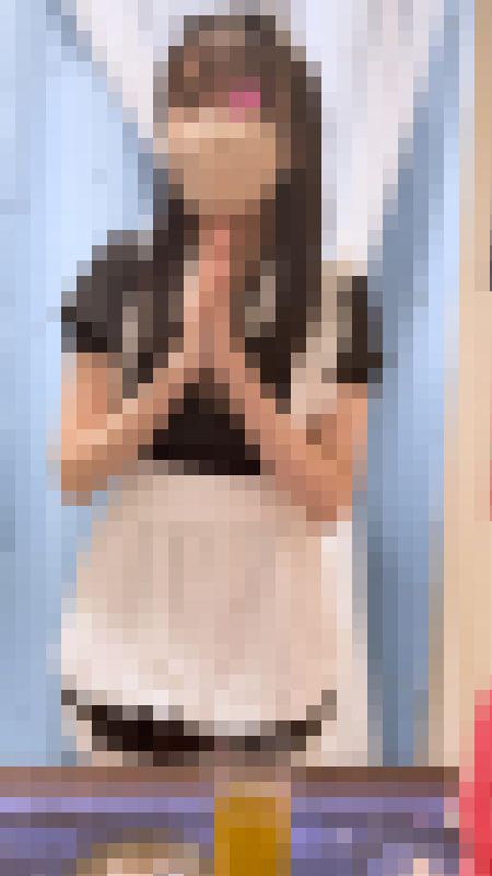 【メイドパンチラ逆さ撮り】お気に入りの娘②＝シオンちゃんの借りたレズ縞パンday2【コンカフェ/ローアングル】　サンプル画像3