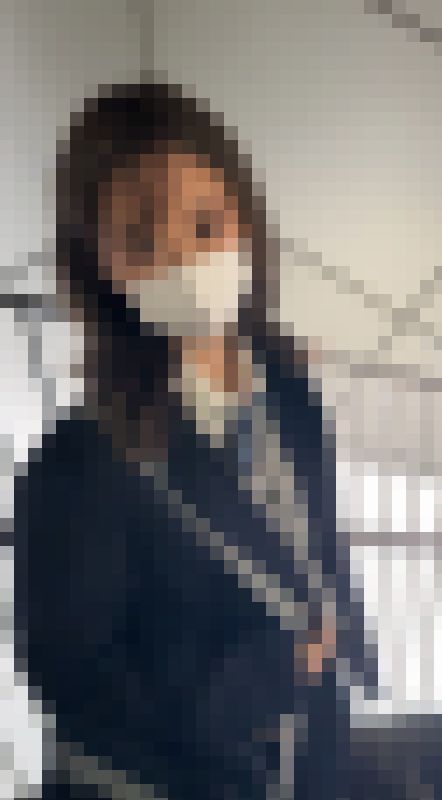お店の中でも容赦なく見せつけてきた青チェ美少女ちゃん? サンプル画像4