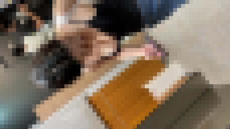 おっぱいを出てますけど?巨乳のおっぱい全開痴女現る? サンプル画像5