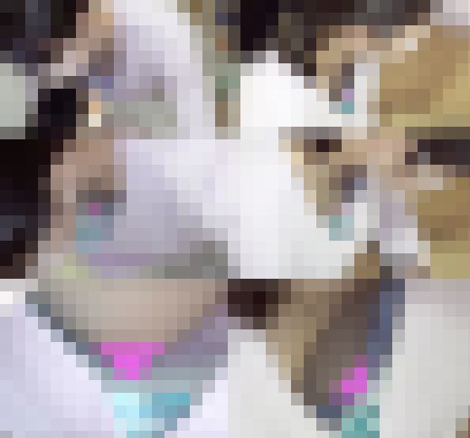 チラ連発ゆるゆる美人女子大生鮮やかローアングルショーツ　サンプル画像1