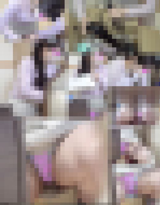 チラ連発ゆるゆる美人女子大生鮮やかローアングルショーツ　サンプル画像4