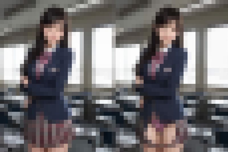 ブレザー制服の女子高生を透視！？制服のその下を覗き見る　サンプル画像1