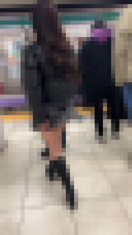 スタイル抜群JDさん　必死にミニスカを押さえる　サンプル画像4