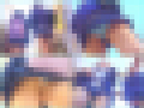 むれむれパンチーの盗撮日記⑭～寒空の街角に咲いたJKの二輪のパンチラの花に股間温まる～　サンプル画像1