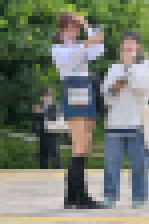 DS画像 202403版：レザー＆デニムショーパンを履いた２人組のモデルさん他、多数収録！　サンプル画像3