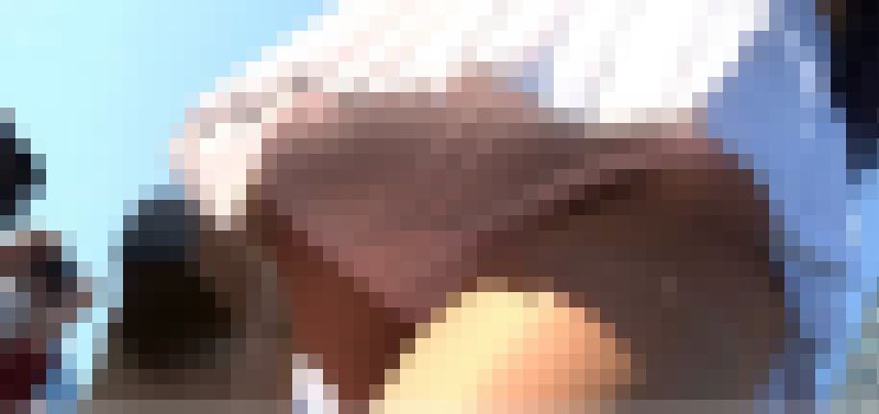 【再販】がっつりパンモロがそそるローアングルレイヤーさんの様子　サンプル画像1