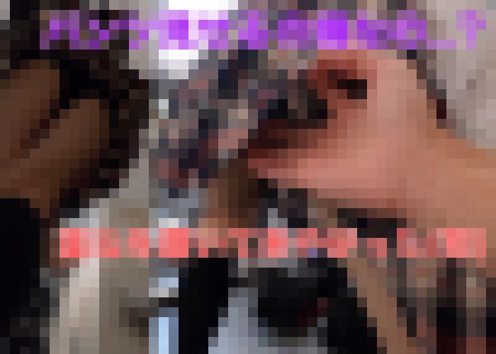 パンもろ状態で筋トレ指導　サンプル画像1