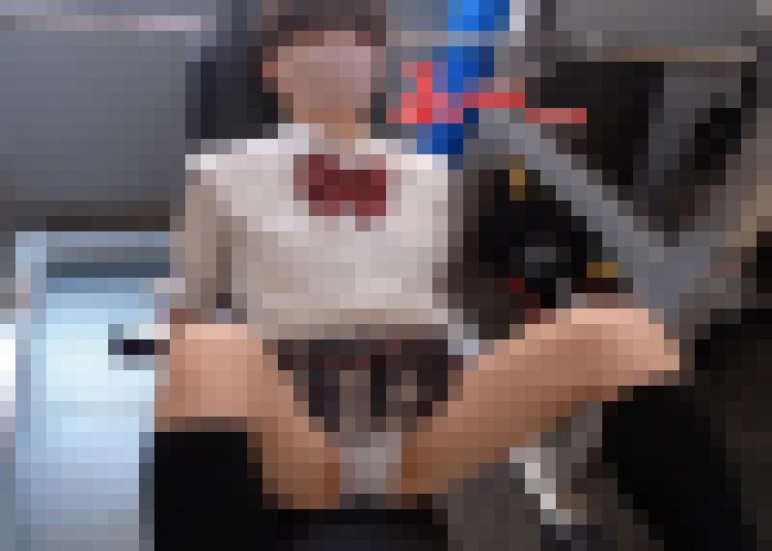 パンもろ状態で筋トレ指導　サンプル画像5