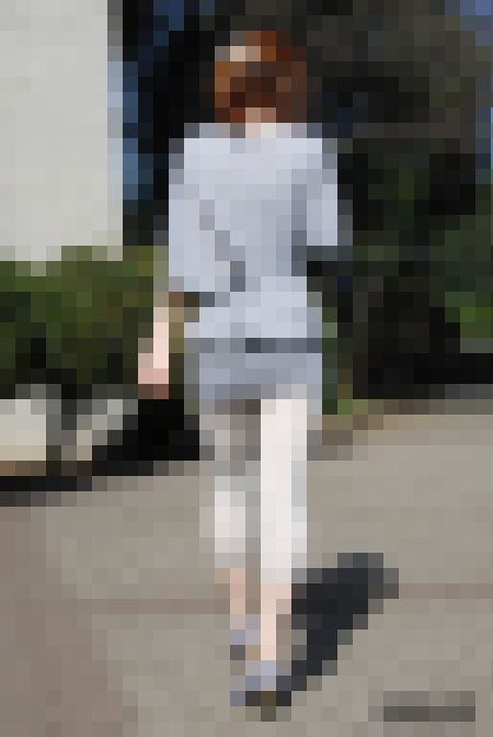 【再販】ボディコンワンピースからむっちり美尻の輪郭と食い込むパンティラインを魅せつけ歩くレギンス娘【Photo+MP4Movie】　サンプル画像1