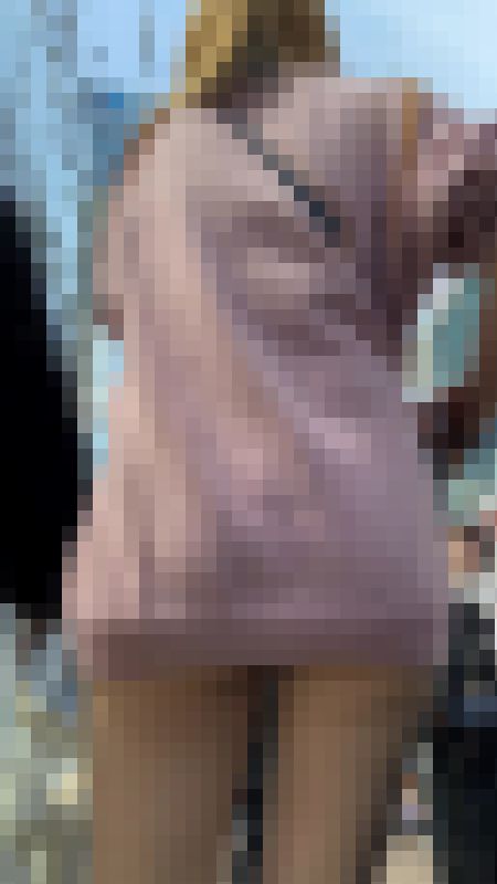 ミニニットワンピからパンティーがこんにちは?　サンプル画像2