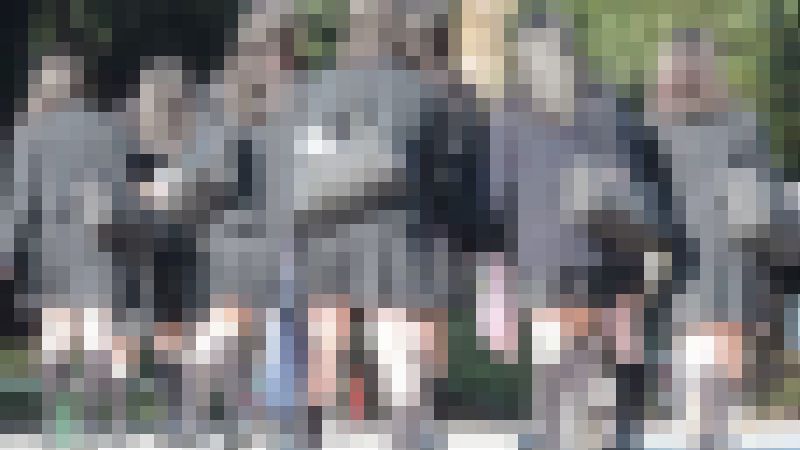 グレーのレギンスピタパンで歩くお姉さんエロ尻にフル勃起！雲ひとつない青空の下【動画】街撮り編 1018と1015セット販売　サンプル画像2