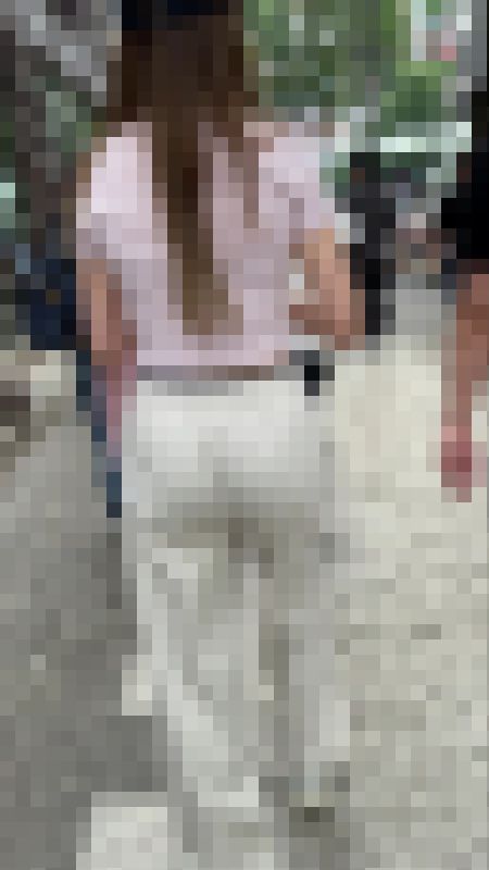 スエットパンツからくっきりパンティーの動画。　サンプル画像1