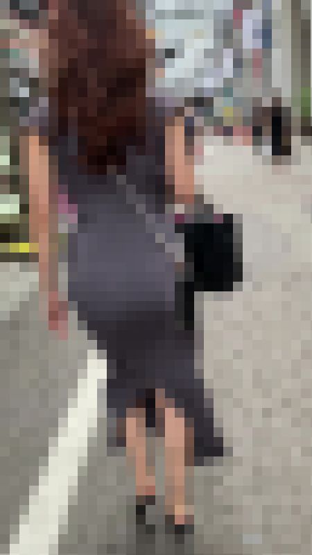 ボディーラインがクッキリのニットワンピのパンティーライン動画。　サンプル画像3