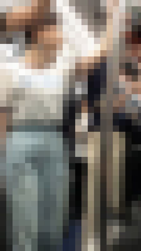 【下からの眺め55】あ〇ちゃん風のカワイイＪＤの巨乳を下から観察！　サンプル画像1