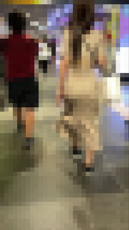 ベージュのニットワンピからパンティーライン浮き過ぎな動画。 サンプル画像1