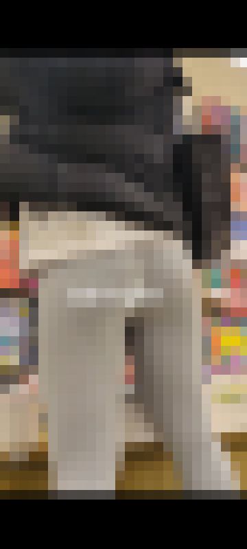 【再販】005 黒髪フィットネス女子の白レギンス接写　サンプル画像1