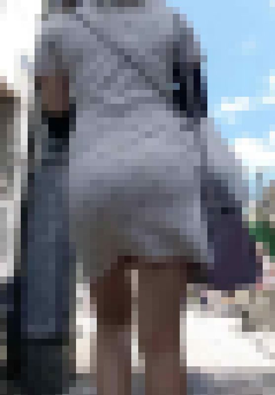 【再販】厚手のタイトなワンピを着こなすお姉さんはナイスバディを強調し突き上がったお尻をアピール！　サンプル画像2