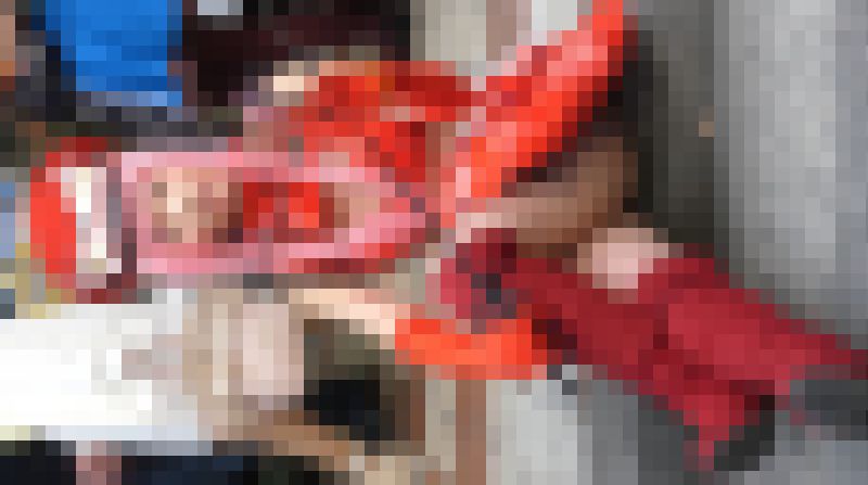 有名コスプレイヤーさんにも容赦ないローアングル狂カメコたちフルセット　サンプル画像2