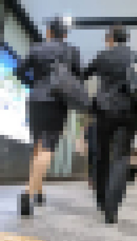 【324】目が離せないタイトスカートとパンツスーツOLの2人組!(前編) サンプル画像1