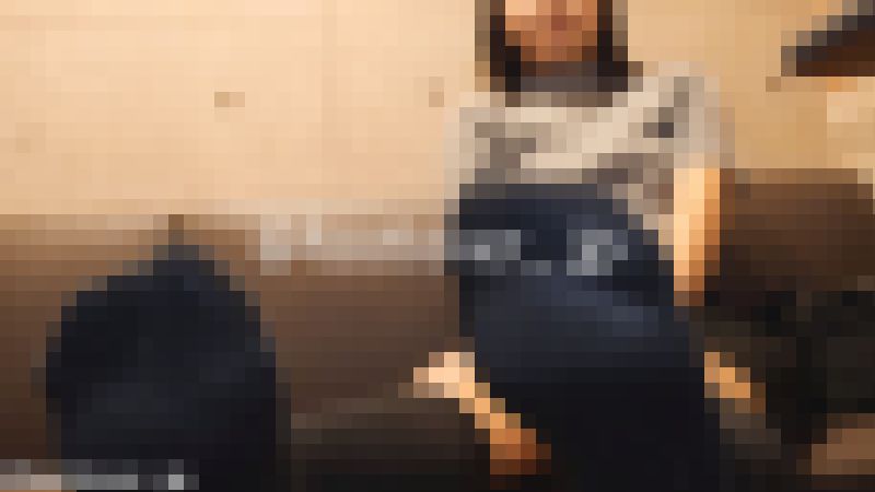 【動画】１８才専門学生のニーソ！糸くず付き素足！はみパンチラ！はみ毛！　サンプル画像2