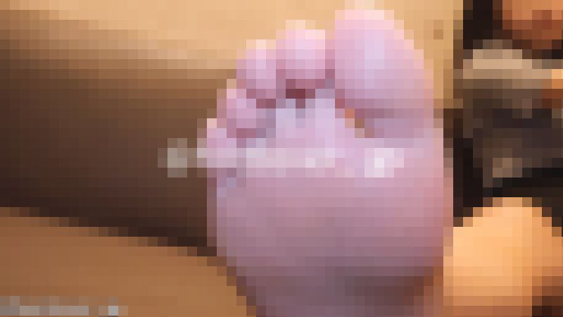 【動画】１８才専門学生のニーソ！糸くず付き素足！はみパンチラ！はみ毛！　サンプル画像4