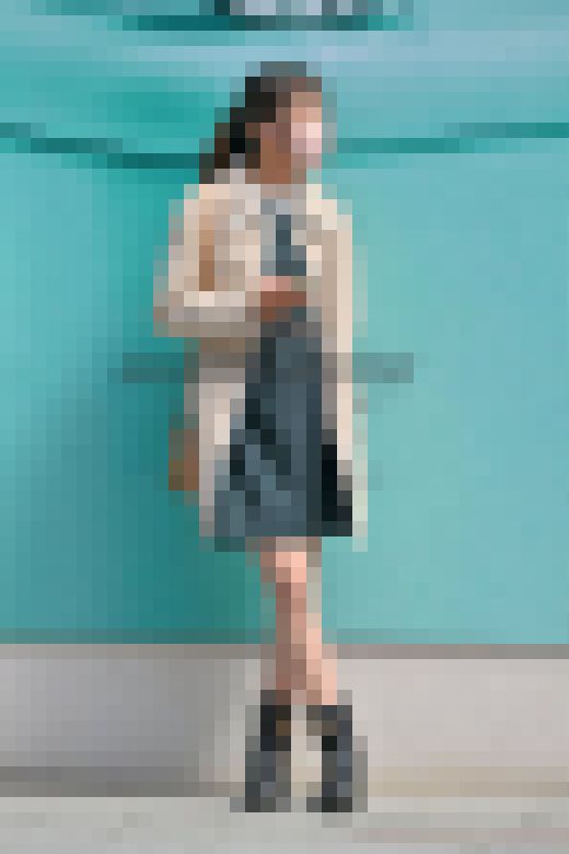 DS画像 202408版：スカートの中の黒いガードルを披露してくれた椅子に座ってウトウトとしていたモデルさん他、多数収録！　サンプル画像4