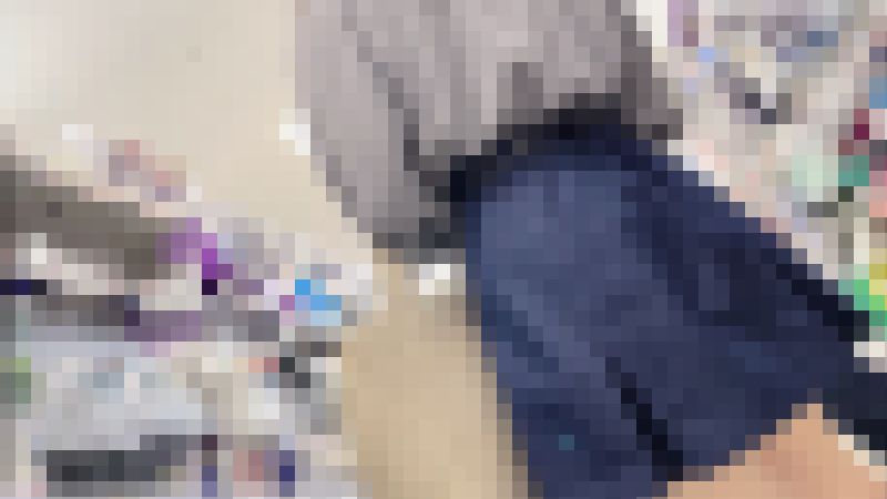 お買い物中の膝丈ミニスカ女子は重ね履きに脇からチラ見せの白生Ｐが！ J37Ds-4K　サンプル画像1