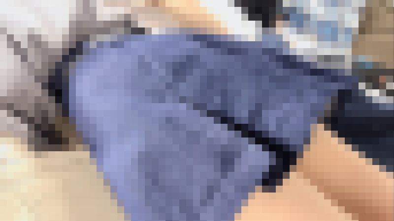 お買い物中の膝丈ミニスカ女子は重ね履きに脇からチラ見せの白生Ｐが！ J37Ds-4K　サンプル画像5