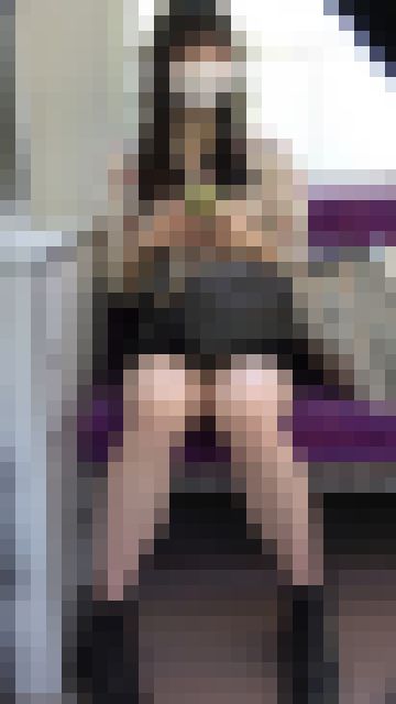 【9月23日まで顔モザなし】清楚に見えて遊んでそう!?なかわいい推定JDの無警戒丸見え[4K動画][顔出し][ドアップあり]　サンプル画像1