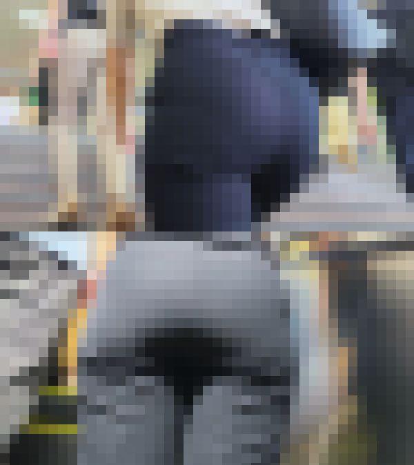 歩行記録0230「どっしりしたデカ尻をふりふり階段を上るOL」(2名)　サンプル画像1