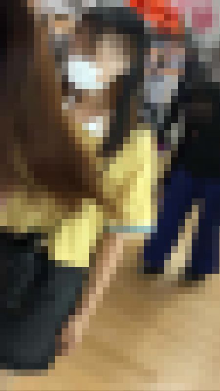 逆さ撮り??デニムのミニスカートを追っかけ撮影?　サンプル画像1