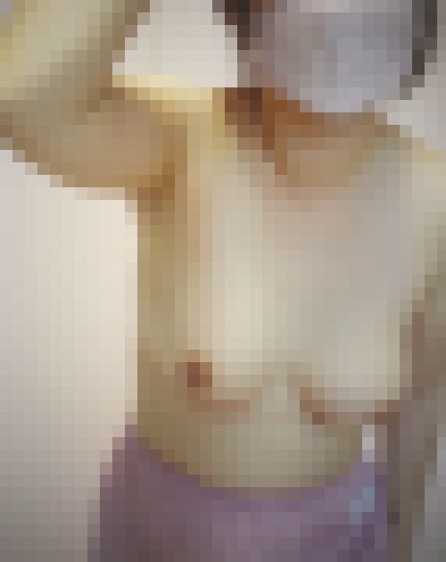 むちむちマシュマロBODYな保育士さん【レントゲン車 検診着替え】　サンプル画像1