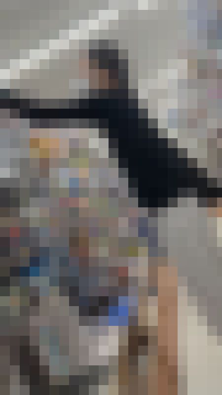 超美人なのに細身すぎてド貧乳な可愛いお姉さんを視姦 サンプル画像