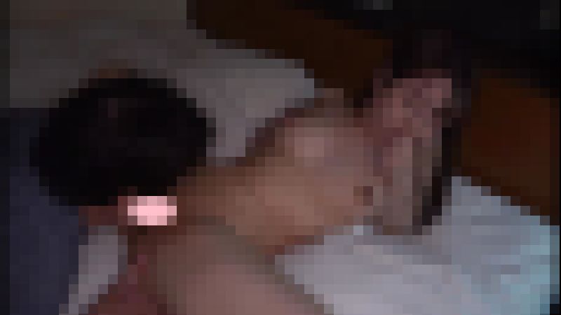 【再販】むちむち巨乳JDを手コキ交渉したところ…公衆便所でオジ汚チ●ポ手コキ・無毛マ●コへザーメン中出し成功　サンプル画像4