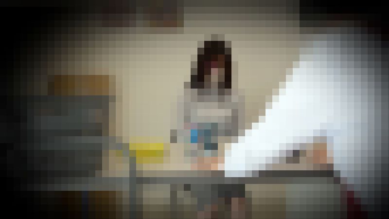 ⑨傲慢な見下し人妻がおっぱいモロ出し謝罪のお仕置きをされる。スーパーのバックヤードにて【隠しカメラ編（前編）】　サンプル画像1