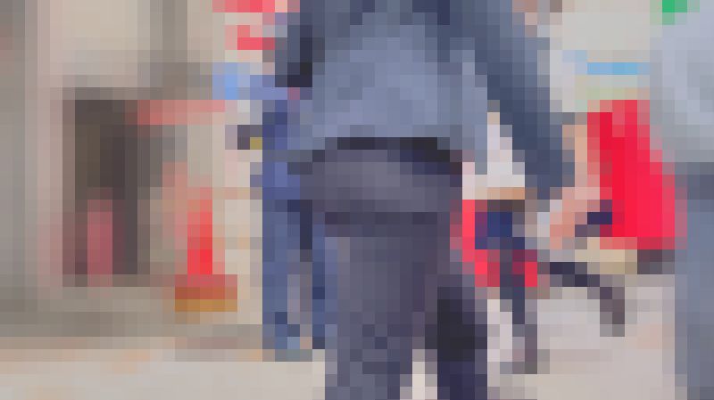 【再販】働く街のOLのムニュつくエロ尻！パッツパツの美尻と浮き出るパンティラインで♂を誘惑！ 未公開の秘蔵尻 編　サンプル画像1