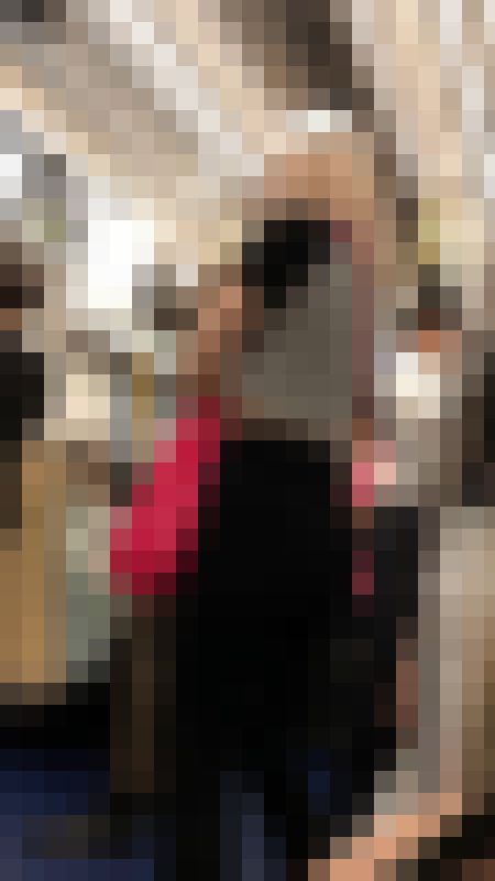 【後ろからの眺め20】スタイル抜群の金髪ギャルの美尻を背後から！　サンプル画像3