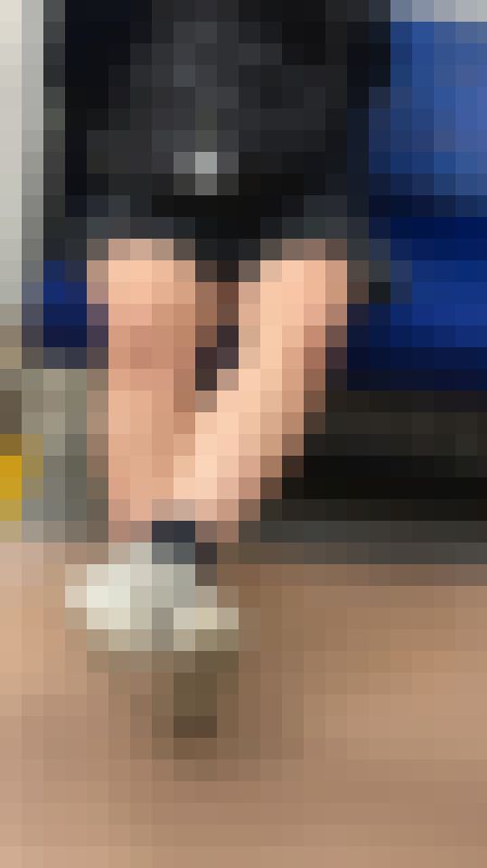 空気と会話する不思議ＪＫちゃんの魅力的なムチムチの身体と整った可愛いお顔を観察　サンプル画像1