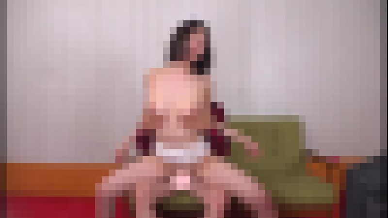 【再販】人妻さんに童貞くんとAV鑑賞お願いしたら…童貞チ●ポフェラ・美尻を拝みながらバックピストン止められずザーメン中出し　サンプル画像3