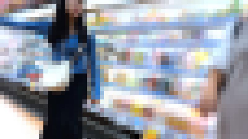 【４K・高画質】#13&nbsp;弟想いの優しいお姉ちゃんの若さ溢れる大きめプリ尻で黒スカ突き破って透けるPライン　サンプル画像1