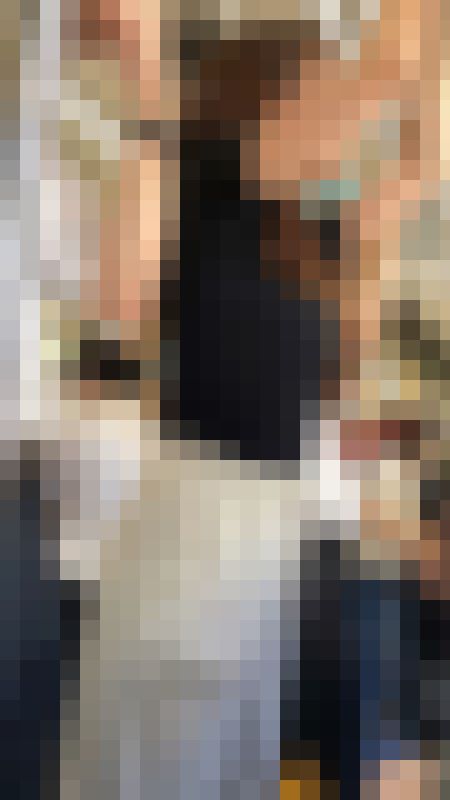 【下からの眺め77】カップルで通勤中のムチムチＯＬは推定Ｇカップ！　サンプル画像3