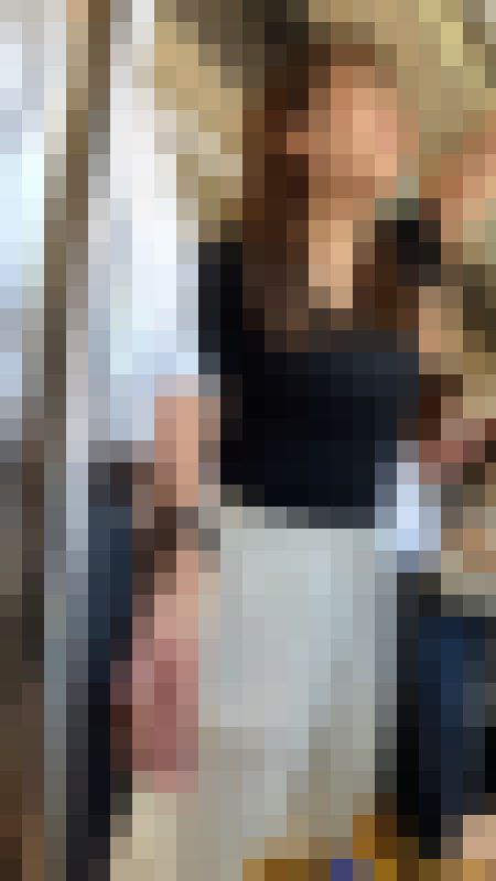 【下からの眺め77】カップルで通勤中のムチムチＯＬは推定Ｇカップ！　サンプル画像5