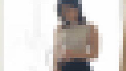 【再販】色白美巨乳の33歳人妻が旦那さんより大きな他人棒で気持ち良くなり喘ぎまくる サンプル画像1