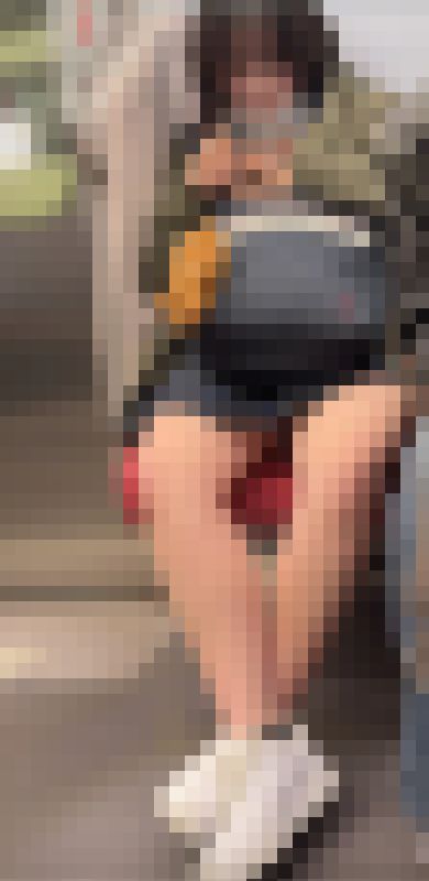 【再販】ミニスカ過ぎてやば過ぎ！可愛いS級制服美女の対面生脚　サンプル画像1