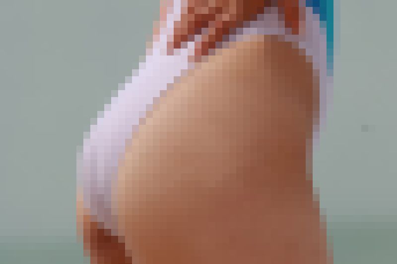 【写真】ムニムニ食い込む美ヒップに形の良い張りのある腰回りのハイレグR●ALISE　趙盛り415枚！ サンプル画像